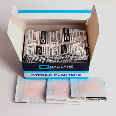 100Pc Fabric Plasters 3.8cm X 3.8cm Qualicare